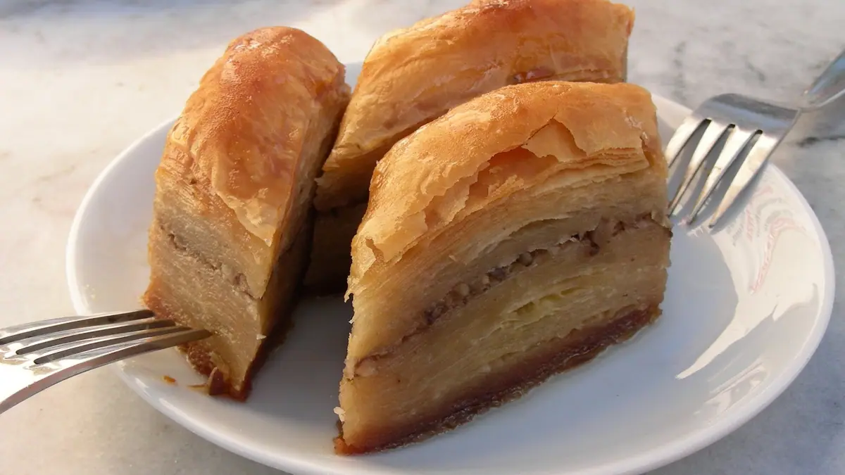 Fay's Bistro – cake shop in Calne town centre